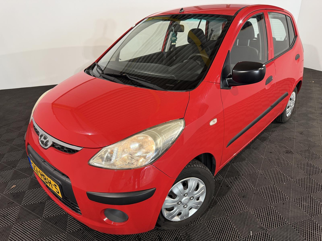Hyundai | i10 | 1.1 Active | 2008 | 122.839 km | 22HBH5 | Logisch - Hatchback: gambar 1 Hyundai | i10 | 1.1 Active | 2008 | 122.839 km | 22HBH5 | Logisch - Hatchback: gambar 1