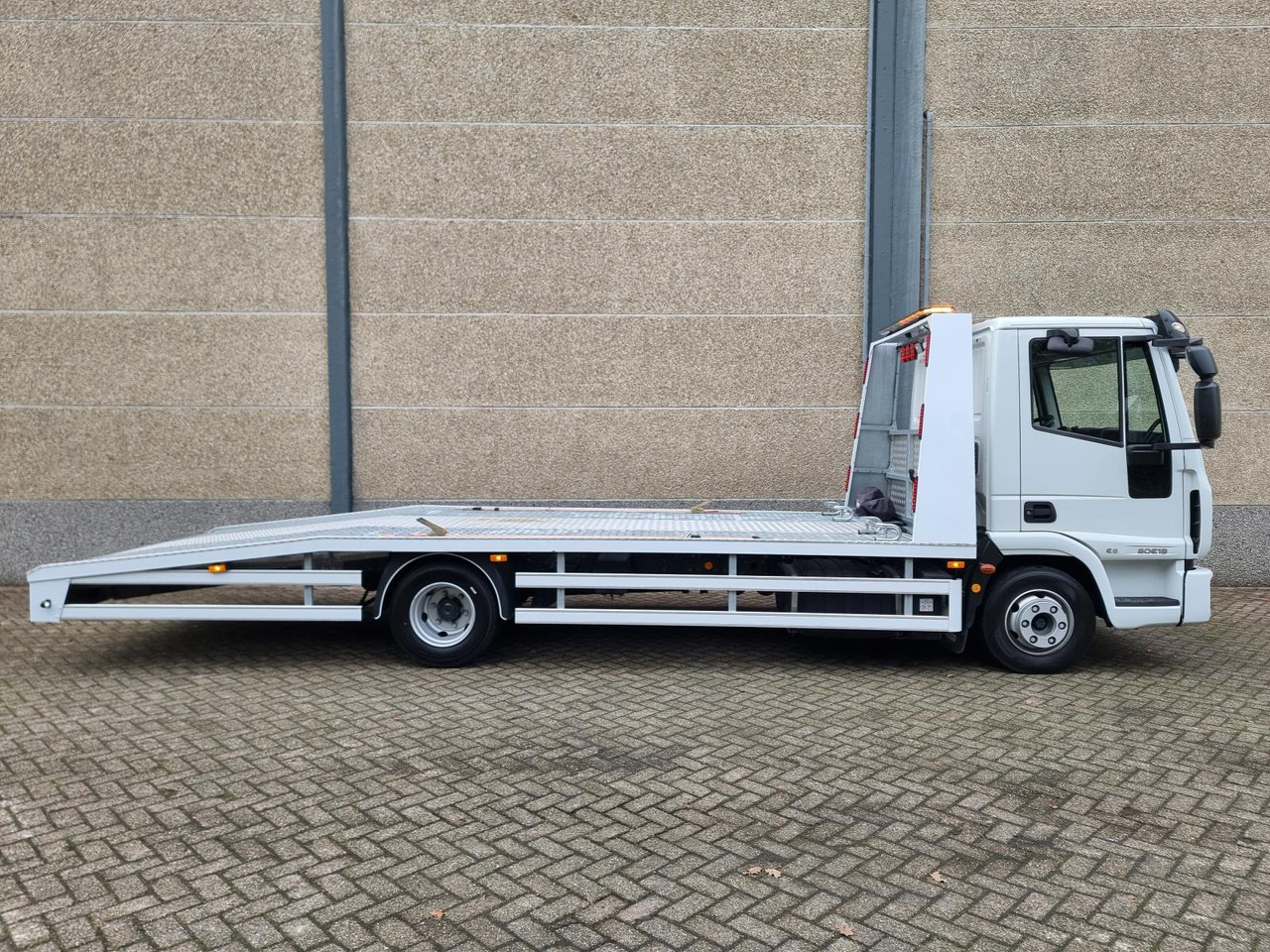 Iveco EuroCargo 80 Oprijwagen 42-BXH-4 - Truk pengangkut mobil: gambar 5 Iveco EuroCargo 80 Oprijwagen 42-BXH-4 - Truk pengangkut mobil: gambar 5