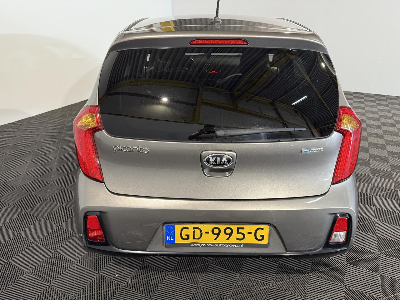 Kia Picanto 1.2 CVVT First Edition | 2015 | 187.806 km | GD-995-G - Hatchback: gambar 5 Kia Picanto 1.2 CVVT First Edition | 2015 | 187.806 km | GD-995-G - Hatchback: gambar 5