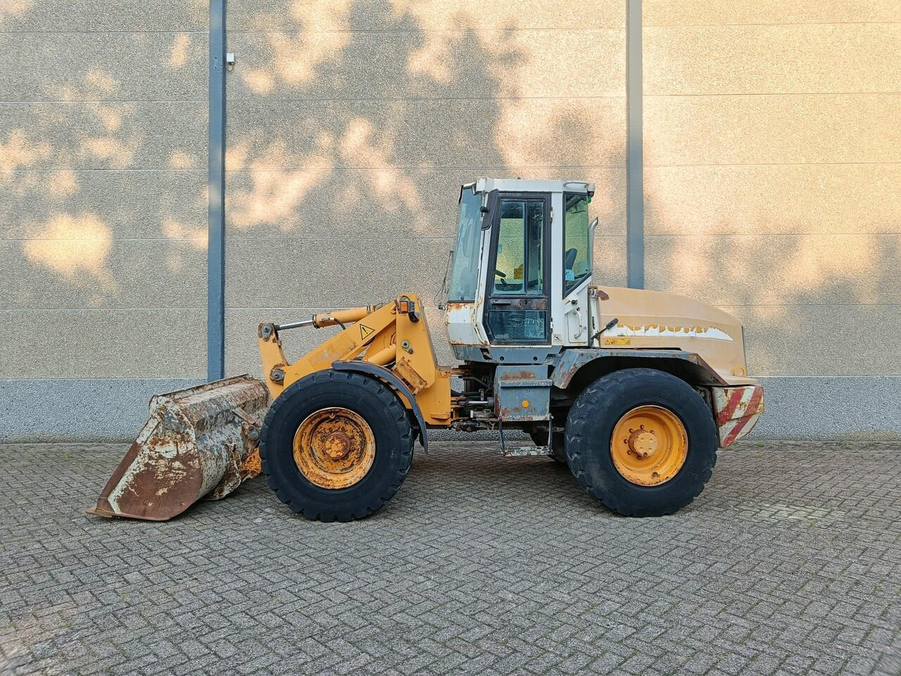 Liebherr L514 Shovel - Wheel loader: gambar 3 Liebherr L514 Shovel - Wheel loader: gambar 3