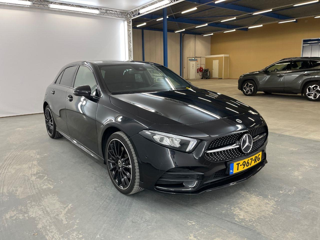 Mercedes - Benz A - klasse 250 e Business Line | 2022 | 26.677 km | Automaat | T967RG | NAP: Geen oordeel - Hatchback: gambar 2 Mercedes - Benz A - klasse 250 e Business Line | 2022 | 26.677 km | Automaat | T967RG | NAP: Geen oordeel - Hatchback: gambar 2