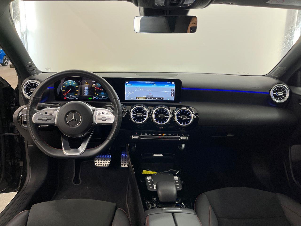 Mercedes - Benz A - klasse 250 e Business Line | 2022 | 26.677 km | Automaat | T967RG | NAP: Geen oordeel - Hatchback: gambar 5 Mercedes - Benz A - klasse 250 e Business Line | 2022 | 26.677 km | Automaat | T967RG | NAP: Geen oordeel - Hatchback: gambar 5
