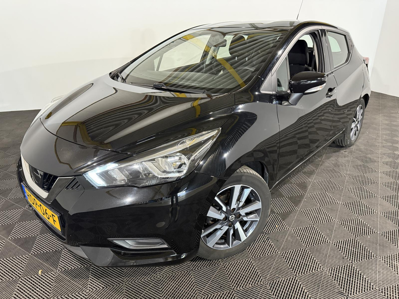 Nissan | Micra | 0.9 IG-T Acenta | 2018 | 158.656 km | HDP06F | Geen oordeel - Hatchback: gambar 1 Nissan | Micra | 0.9 IG-T Acenta | 2018 | 158.656 km | HDP06F | Geen oordeel - Hatchback: gambar 1