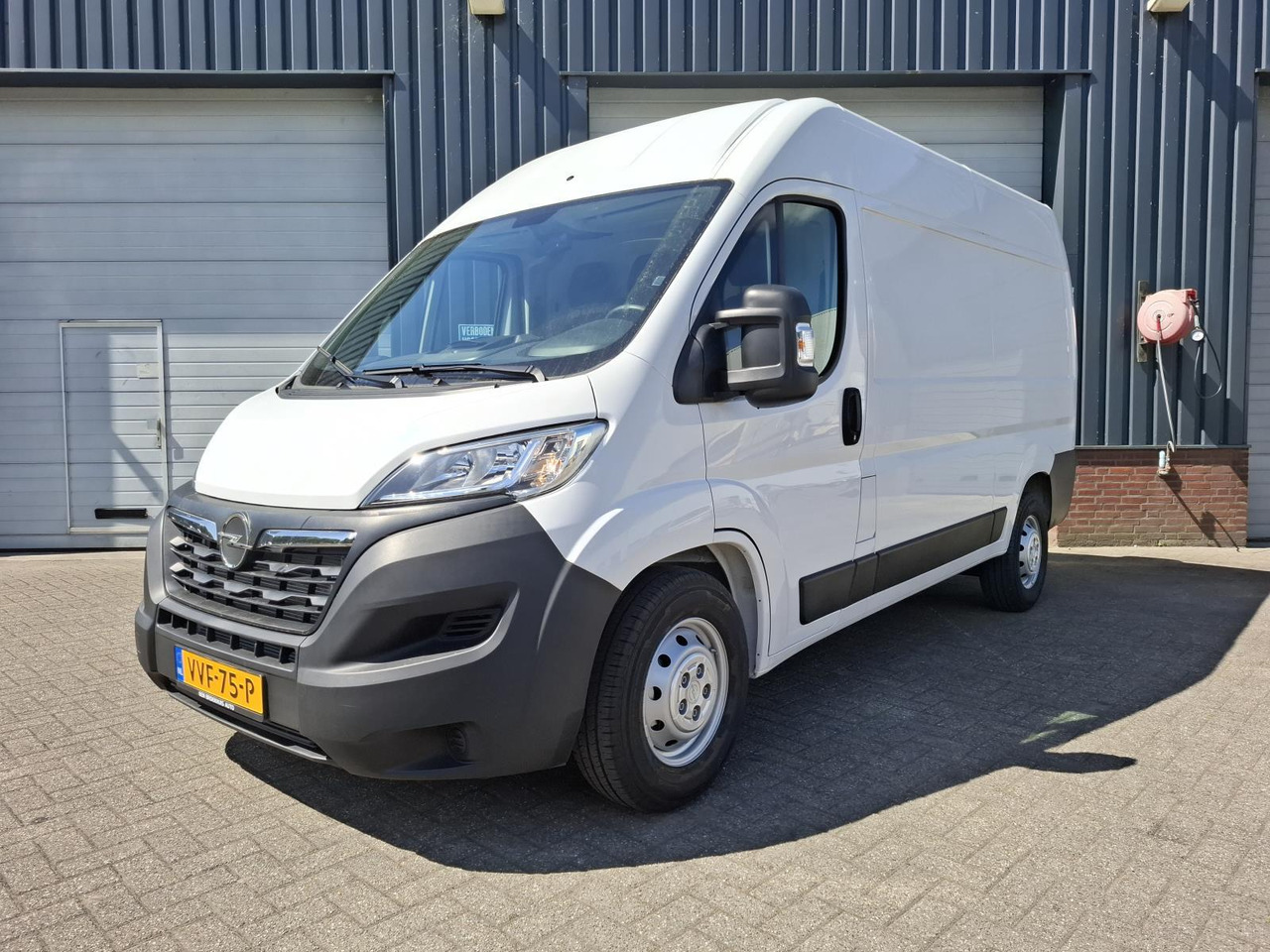 Opel Movano-E L2H2 | 2023 | 82 km | VVF-75-P - Van panel: gambar 1 Opel Movano-E L2H2 | 2023 | 82 km | VVF-75-P - Van panel: gambar 1