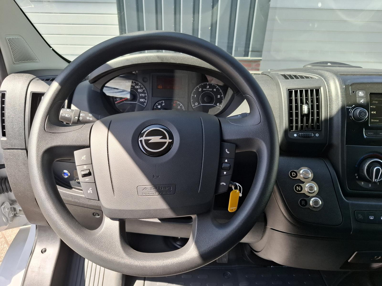 Opel Movano-E L2H2 | 2023 | 82 km | VVF-75-P - Van panel: gambar 5 Opel Movano-E L2H2 | 2023 | 82 km | VVF-75-P - Van panel: gambar 5