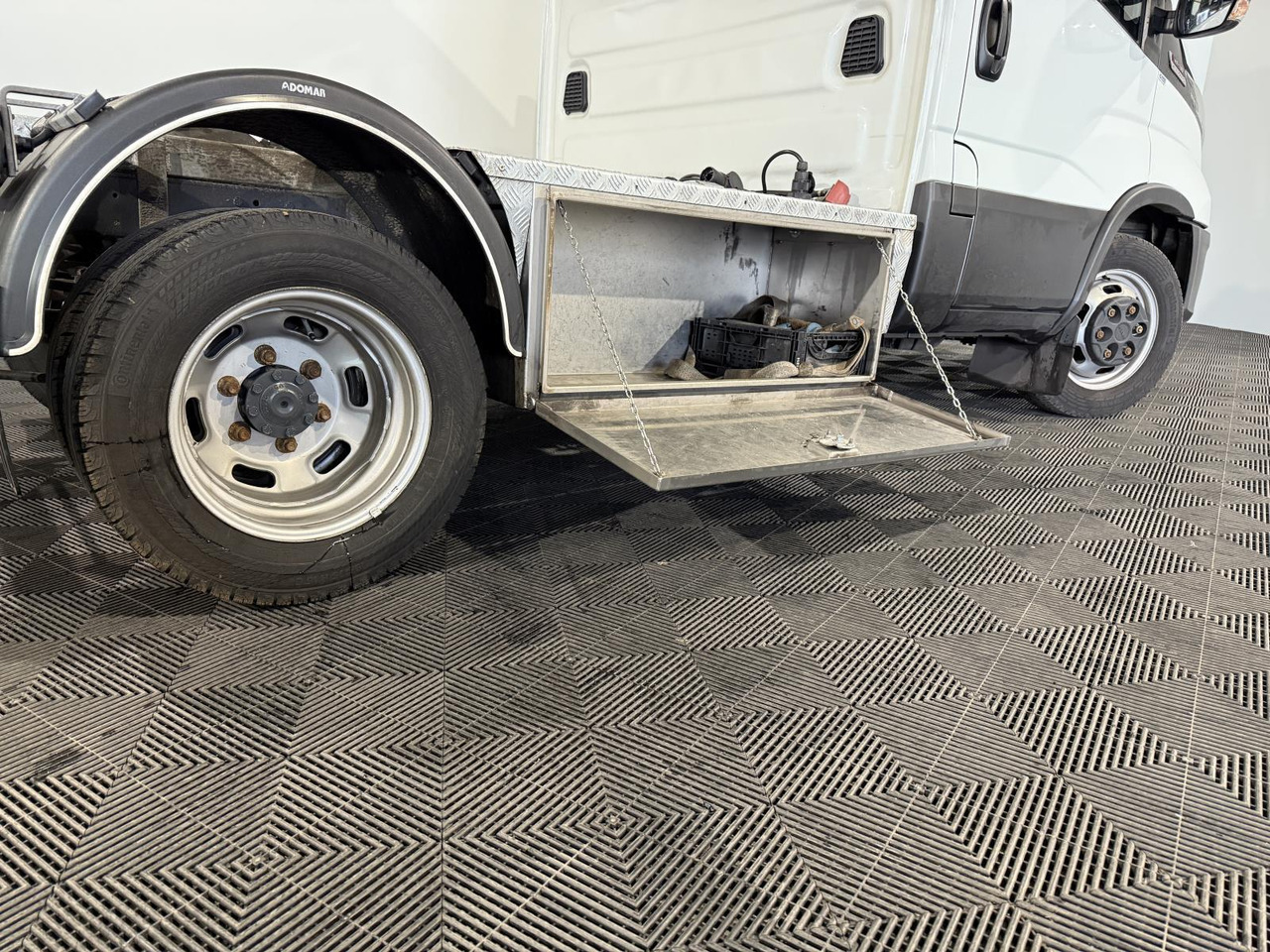 Peralatan lainnya Iveco 40C18 Daily VSH-15-F 201.901 km: gambar 6