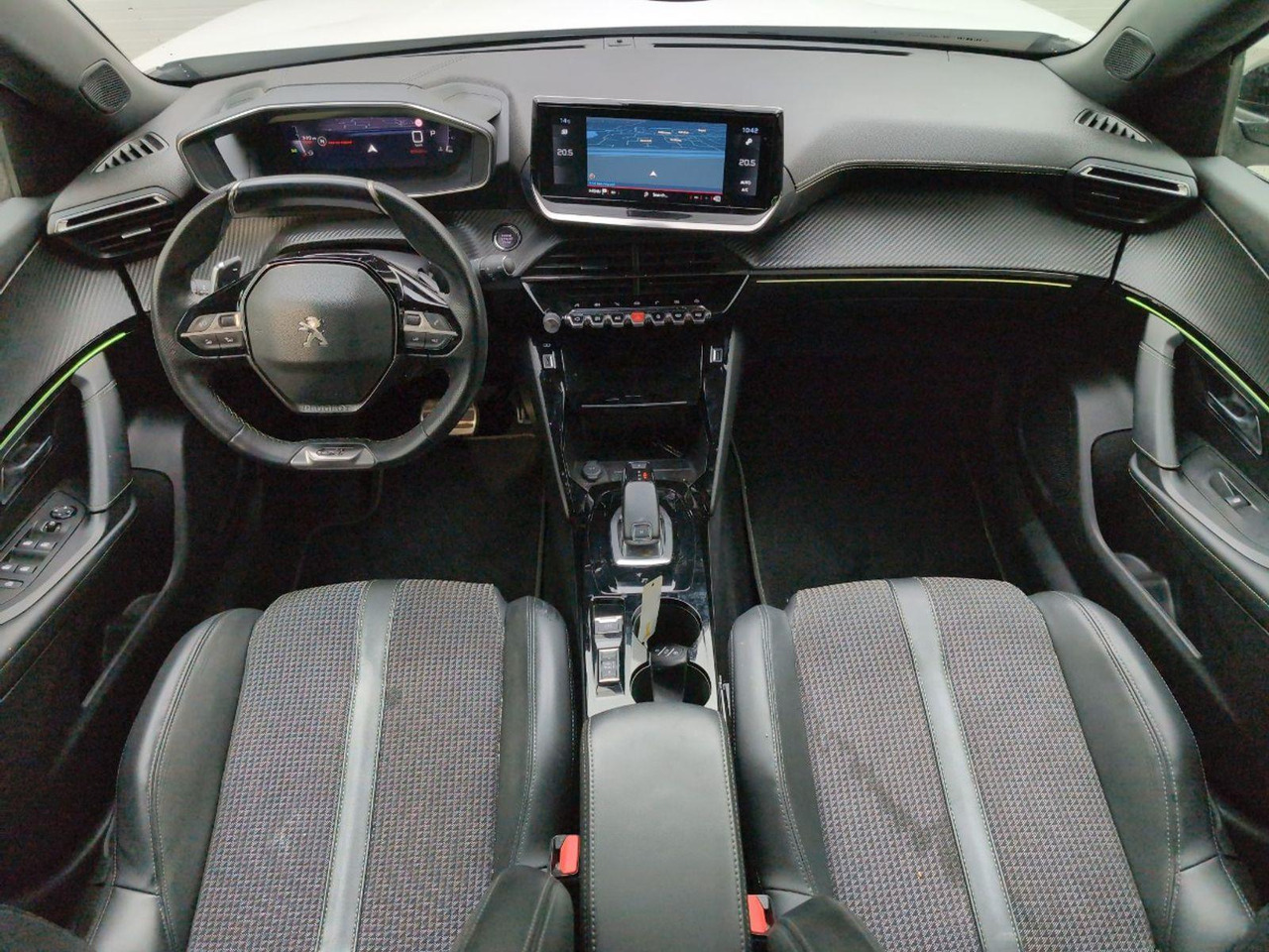 Peugeot 2008 1.2 PureTech Allure | 2021 | 82.638 km | Automaat | GZS91X | NAP: Geen oordeel - Mobil SUV: gambar 5 Peugeot 2008 1.2 PureTech Allure | 2021 | 82.638 km | Automaat | GZS91X | NAP: Geen oordeel - Mobil SUV: gambar 5