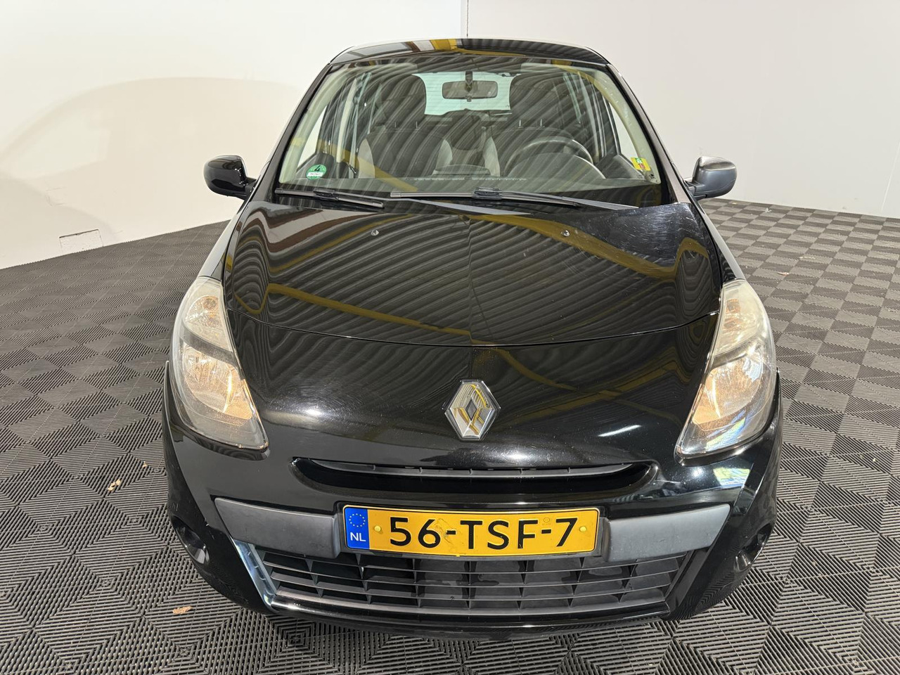 Renault | Clio | 1.2 Authentique | 2012 | 216.427 km | 56TSF7 | Logisch - Hatchback: gambar 2 Renault | Clio | 1.2 Authentique | 2012 | 216.427 km | 56TSF7 | Logisch - Hatchback: gambar 2