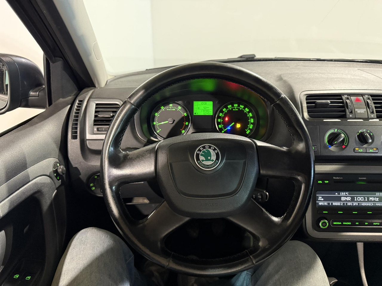 Skoda | Fabia Combi | 1.2 TSI Style | 2012 | 178.890 km | 45TZS5 | Logisch - Mobil: gambar 5 Skoda | Fabia Combi | 1.2 TSI Style | 2012 | 178.890 km | 45TZS5 | Logisch - Mobil: gambar 5