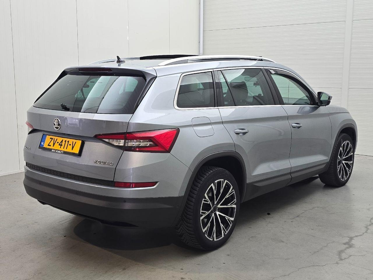 Skoda Kodiaq 2.0 TDI Style Business 7p. | 2018 | 381.158 km | Automaat | ZV411V | NAP: Geen oordeel - Mobil SUV: gambar 4 Skoda Kodiaq 2.0 TDI Style Business 7p. | 2018 | 381.158 km | Automaat | ZV411V | NAP: Geen oordeel - Mobil SUV: gambar 4
