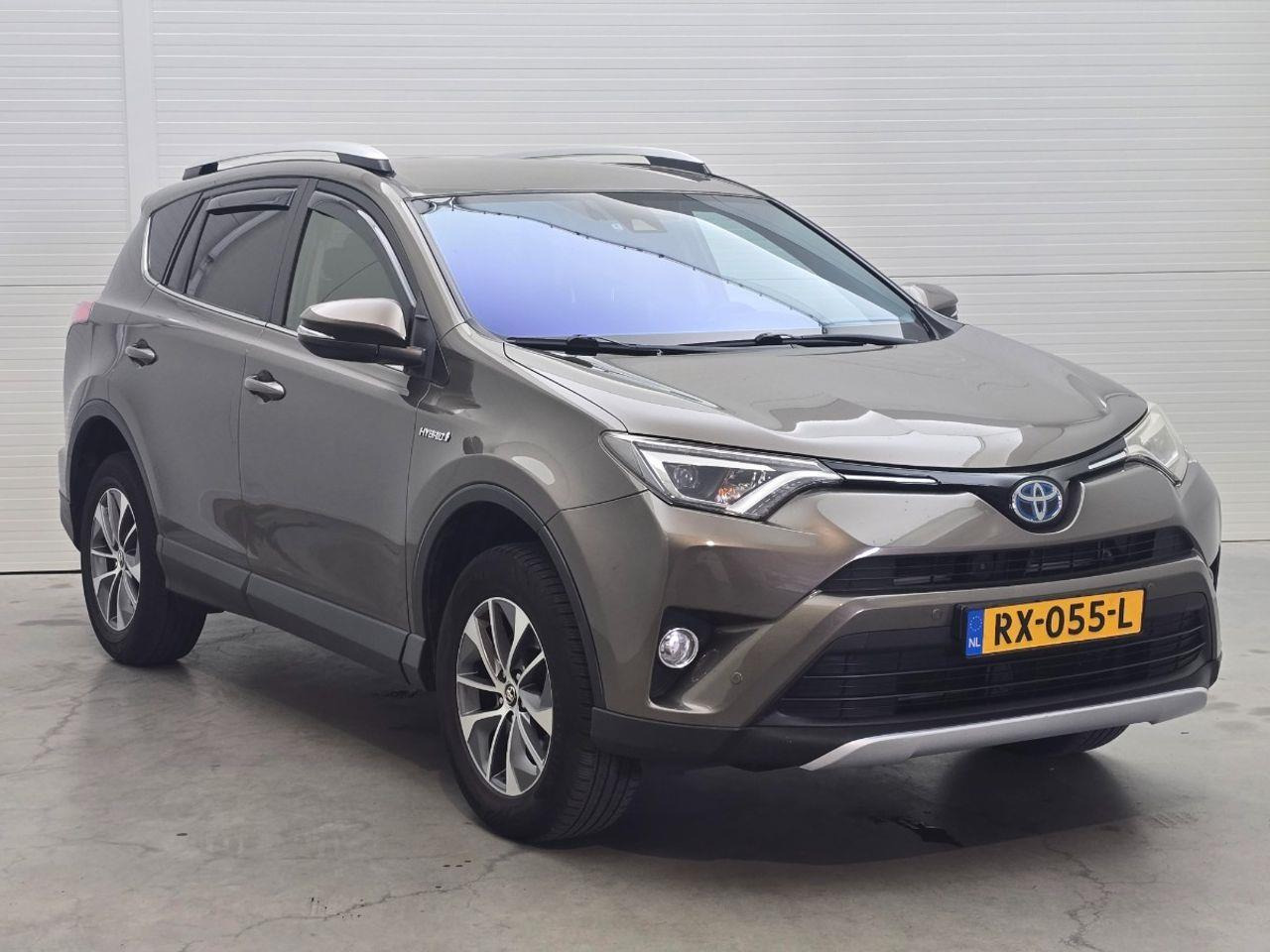 Toyota RAV4 2.5 Hybrid Style | 2016 | 125.975 km | Automaat | RX055L | NAP: Geen oordeel - Mobil SUV: gambar 2 Toyota RAV4 2.5 Hybrid Style | 2016 | 125.975 km | Automaat | RX055L | NAP: Geen oordeel - Mobil SUV: gambar 2