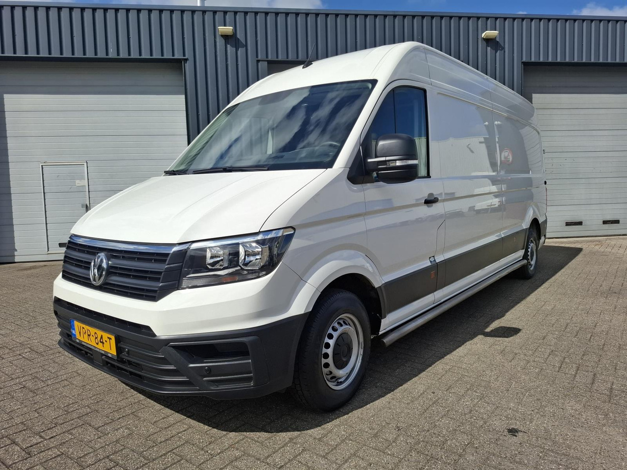 Volkswagen Crafter 35 2.0 TDI L4H3 | 2022 | 135.282 km | VPR-84-T - Van panel: gambar 1 Volkswagen Crafter 35 2.0 TDI L4H3 | 2022 | 135.282 km | VPR-84-T - Van panel: gambar 1