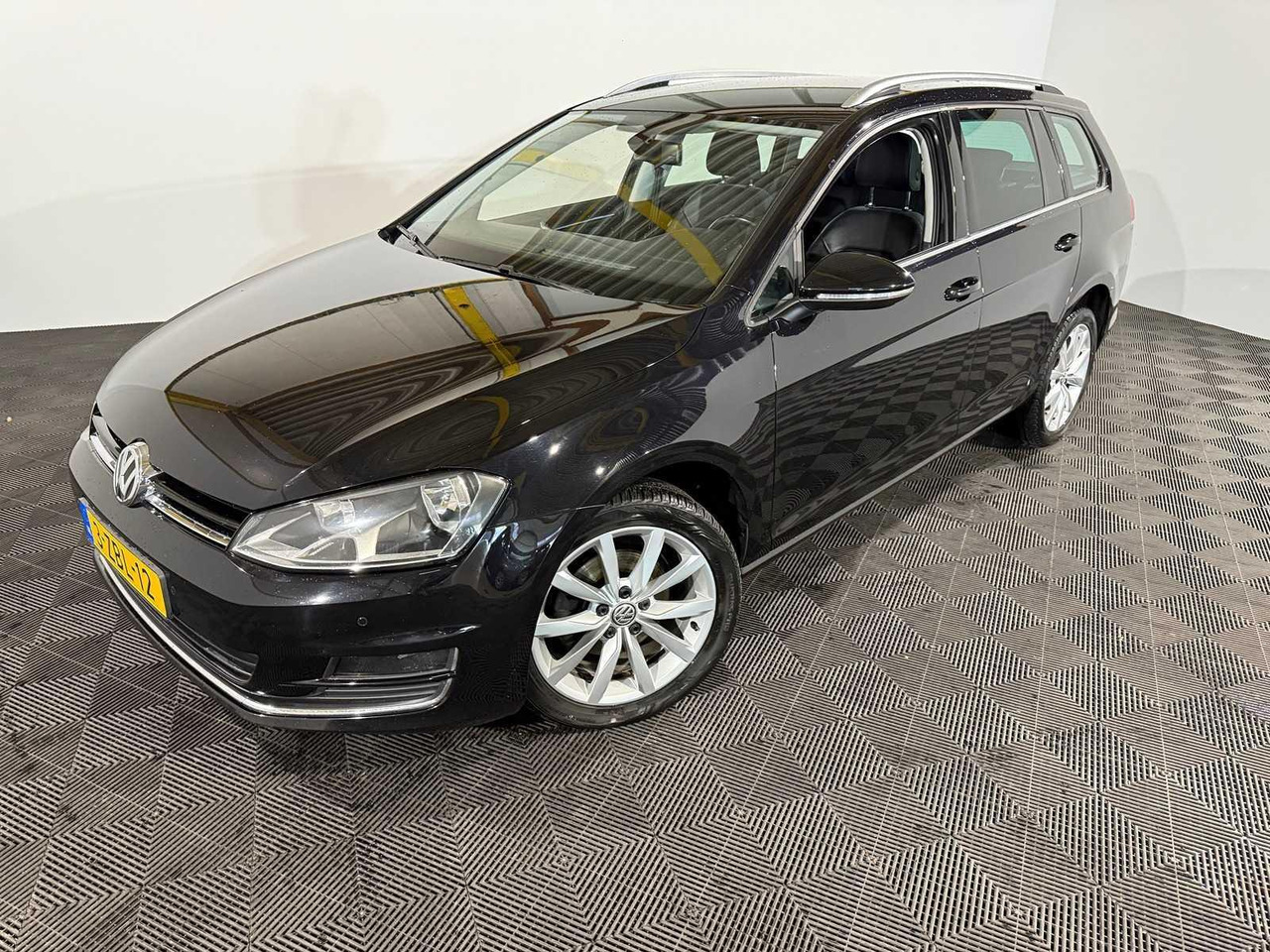 Volkswagen Golf Variant 1.4 TSI Business Edition 3-ZBL-12 202.678 km - Mobil: gambar 1 Volkswagen Golf Variant 1.4 TSI Business Edition 3-ZBL-12 202.678 km - Mobil: gambar 1