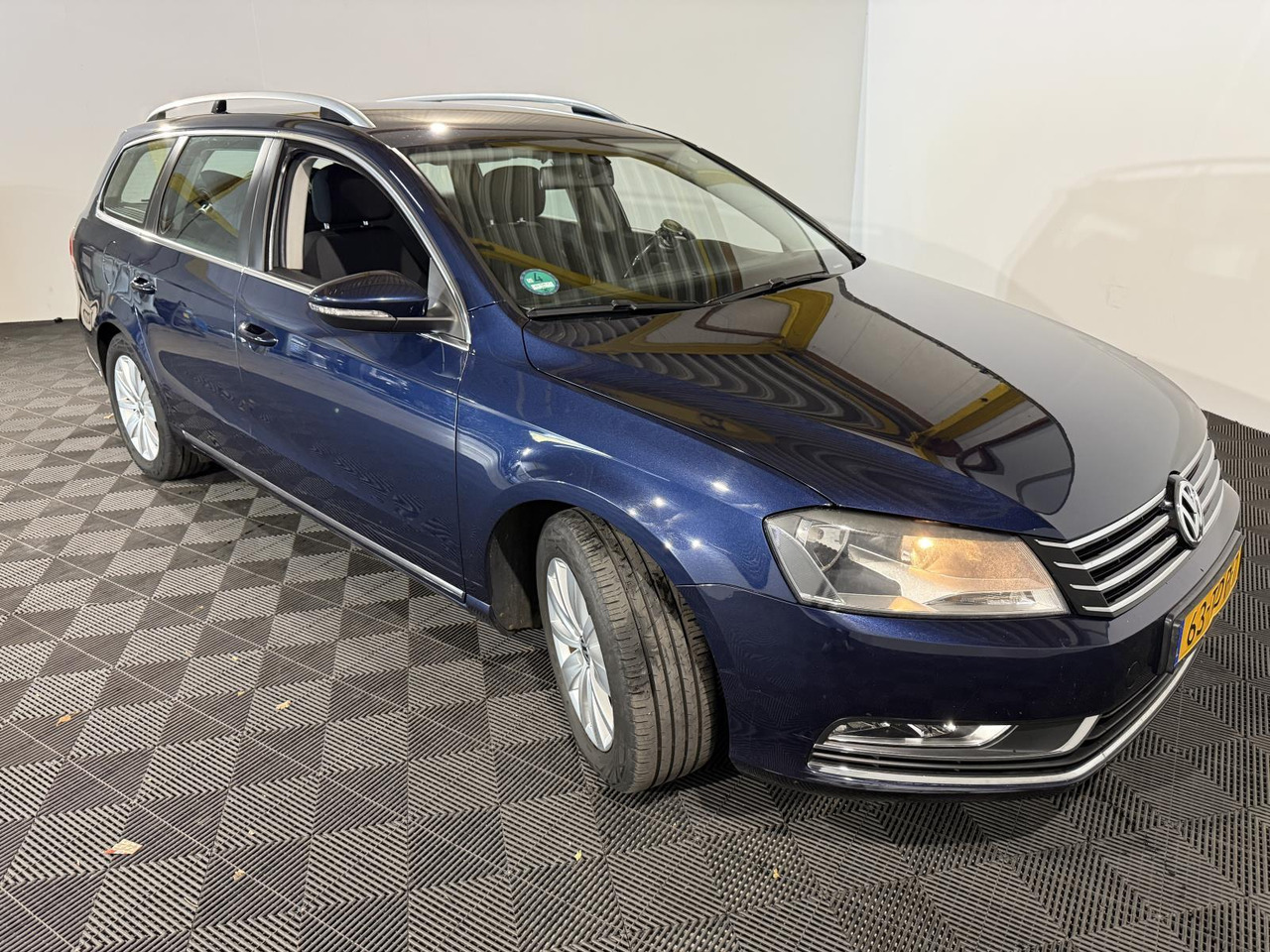 Volkswagen | Passat Variant | 1.4 TSI Comfortline BlueMotion | 2012 | 223.524 km | 63TDP7 | Logisch - Mobil: gambar 5 Volkswagen | Passat Variant | 1.4 TSI Comfortline BlueMotion | 2012 | 223.524 km | 63TDP7 | Logisch - Mobil: gambar 5