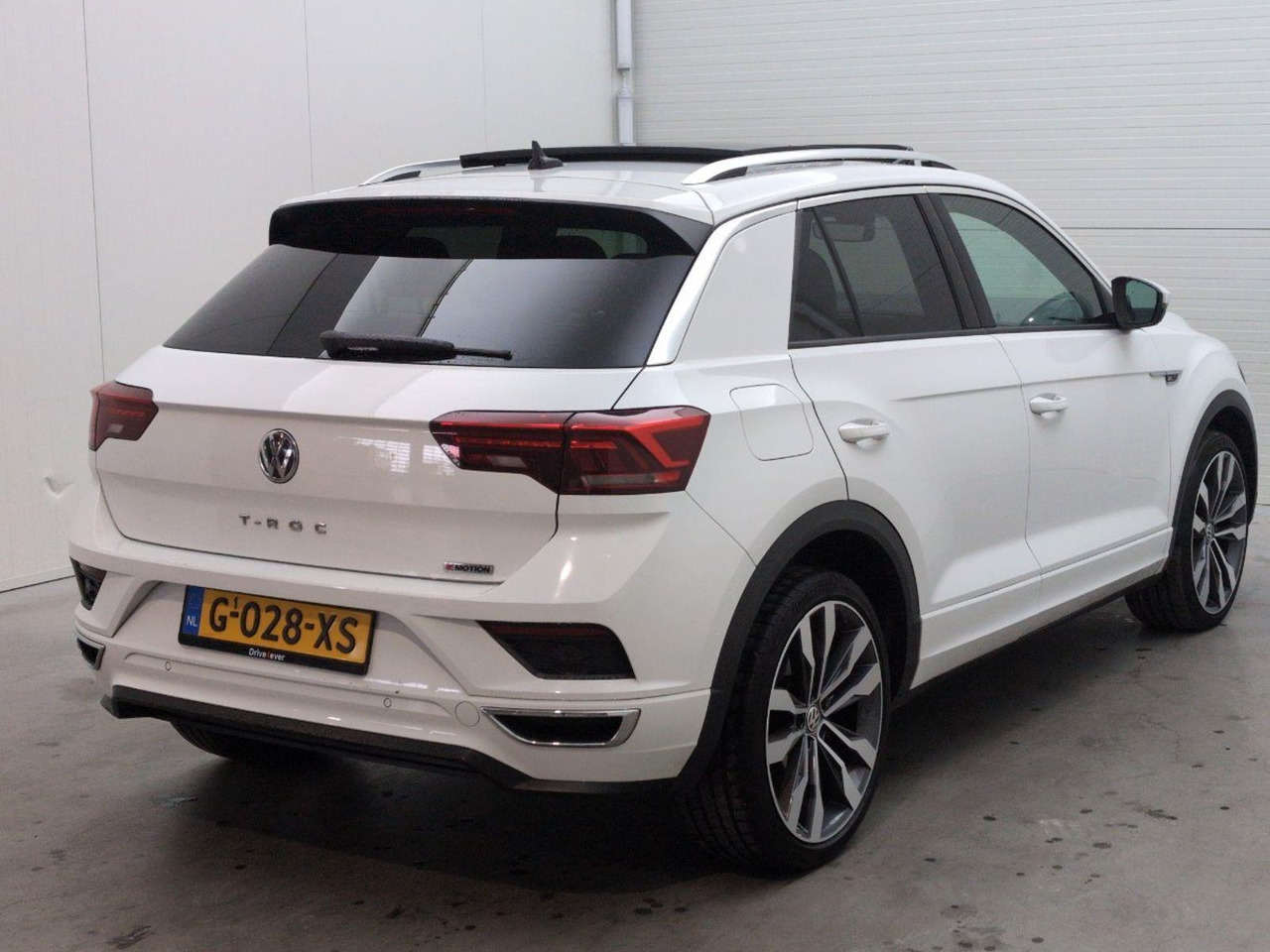 Volkswagen T-Roc 2.0 TSI 4Motion Sport Business R | 2019 | 123.691 km | Automaat | G028XS | NAP: Geen oordeel - Mobil SUV: gambar 4 Volkswagen T-Roc 2.0 TSI 4Motion Sport Business R | 2019 | 123.691 km | Automaat | G028XS | NAP: Geen oordeel - Mobil SUV: gambar 4