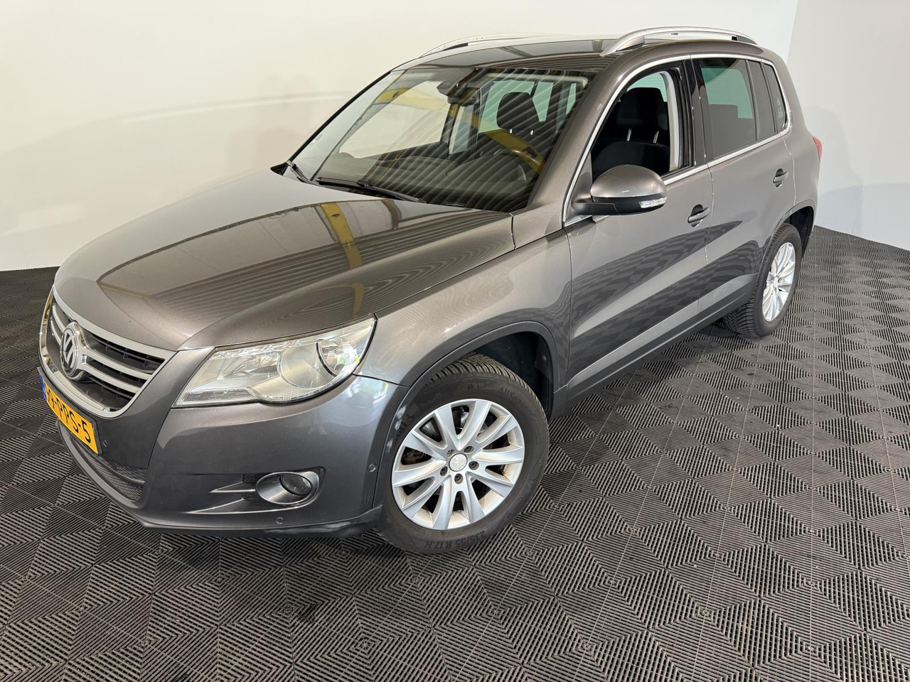Volkswagen Tiguan 1.4 TSI Sport&Style 99-PPS-5 266.257 km - Mobil: gambar 1 Volkswagen Tiguan 1.4 TSI Sport&Style 99-PPS-5 266.257 km - Mobil: gambar 1