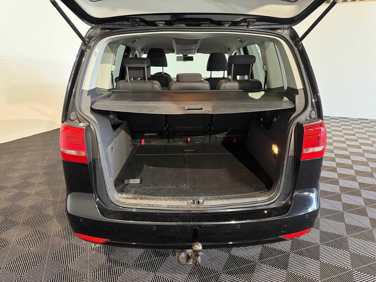 Volkswagen Touran 1.2 TSI Highline BlueMotion 16-TDR-1 249.487 km - Mobil: gambar 5 Volkswagen Touran 1.2 TSI Highline BlueMotion 16-TDR-1 249.487 km - Mobil: gambar 5