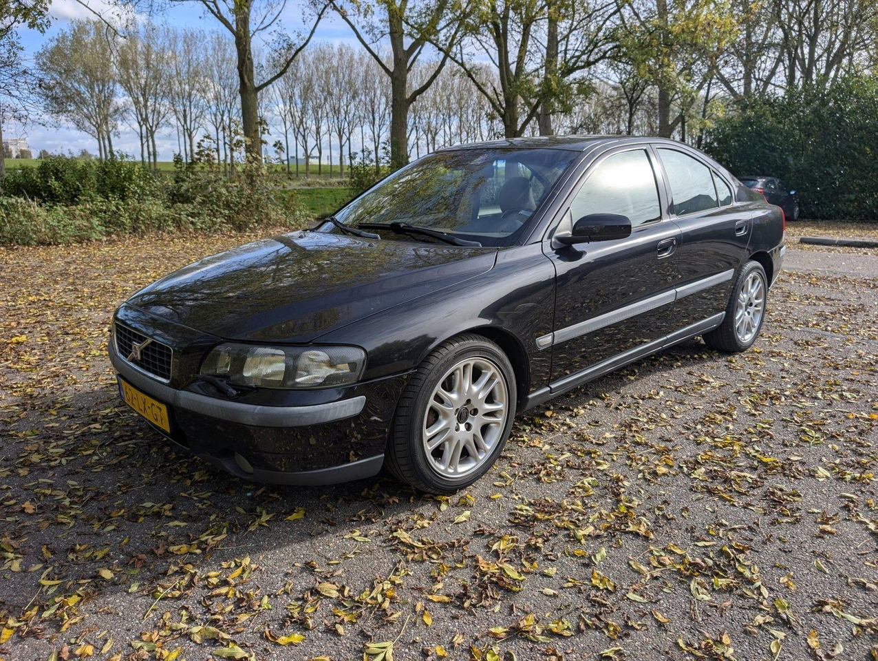Volvo | S60 | 2.5 T AWD | 2003 | 298.390 km | Automaat | 62LXGT | Logisch - Mobil sedan: gambar 1 Volvo | S60 | 2.5 T AWD | 2003 | 298.390 km | Automaat | 62LXGT | Logisch - Mobil sedan: gambar 1