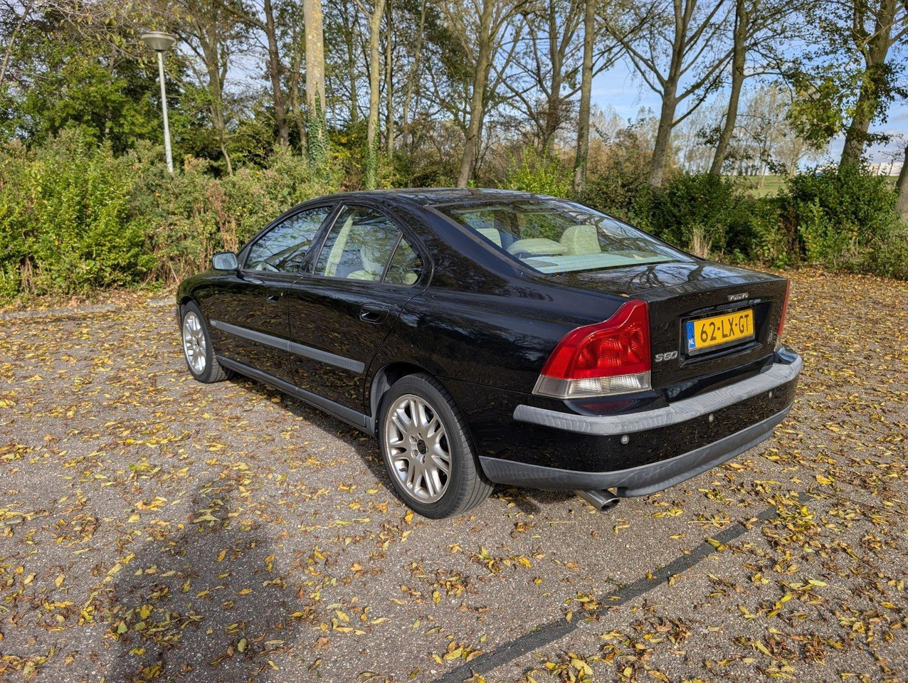 Volvo | S60 | 2.5 T AWD | 2003 | 298.390 km | Automaat | 62LXGT | Logisch - Mobil sedan: gambar 4 Volvo | S60 | 2.5 T AWD | 2003 | 298.390 km | Automaat | 62LXGT | Logisch - Mobil sedan: gambar 4