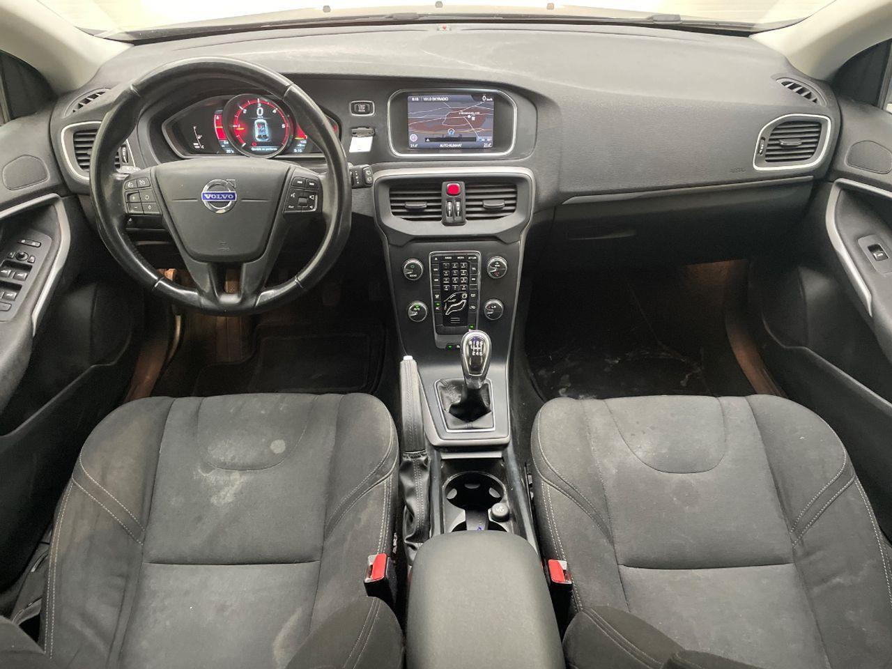 Volvo V40 1.6 D2 Momentum | 2014 | 219.070 km | 3ZRT72 | NAP: Geen oordeel - Mobil: gambar 5 Volvo V40 1.6 D2 Momentum | 2014 | 219.070 km | 3ZRT72 | NAP: Geen oordeel - Mobil: gambar 5
