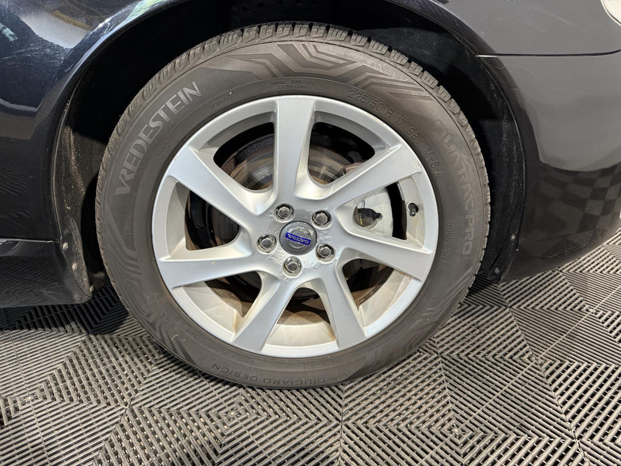Volvo | V70 | 1.6 D2 Nordic+ | 2014 | 234.121 km | 1XBG53 | Logisch - Mobil: gambar 2 Volvo | V70 | 1.6 D2 Nordic+ | 2014 | 234.121 km | 1XBG53 | Logisch - Mobil: gambar 2