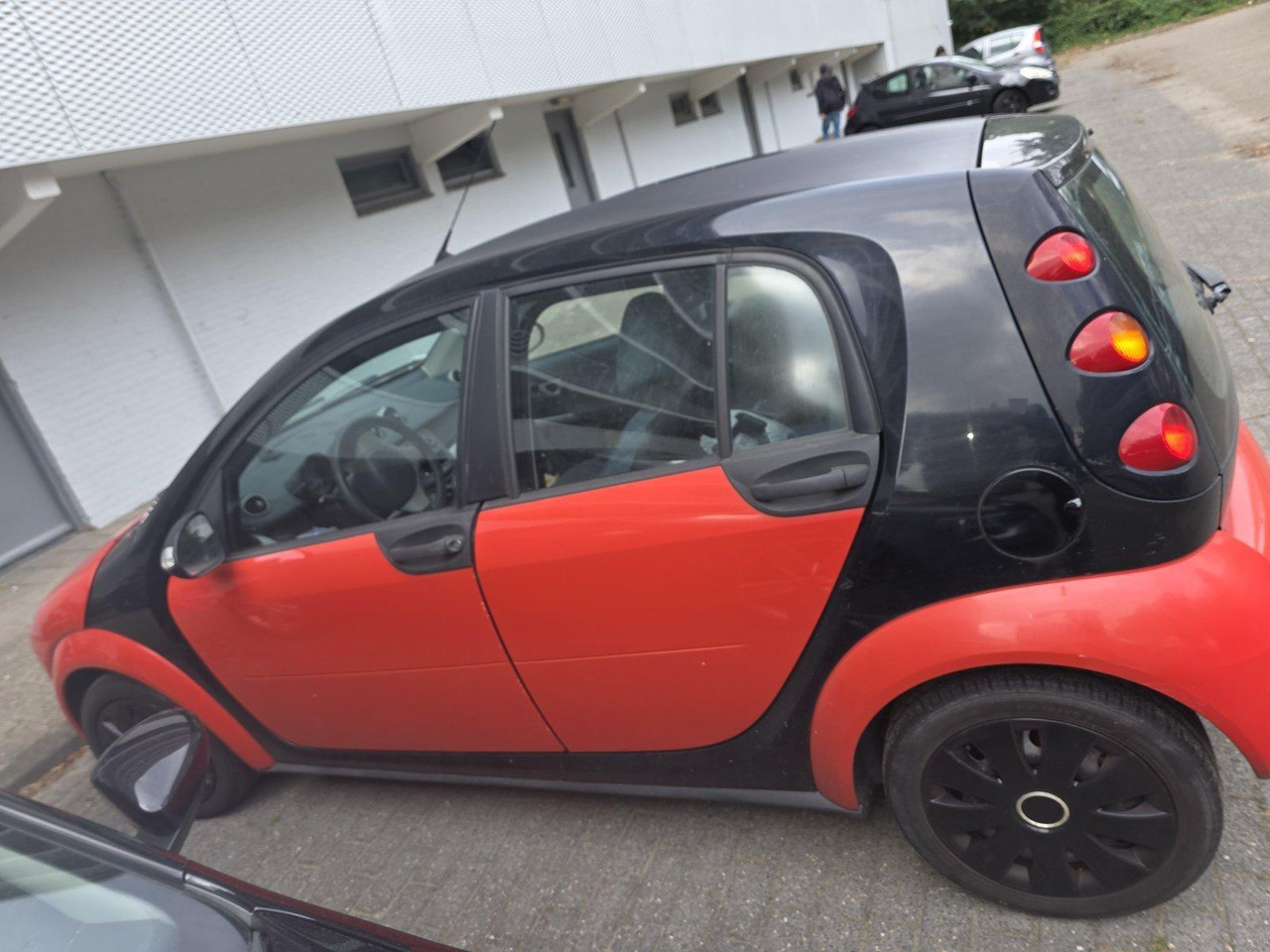Smart | forfour | 1.1 pulse | 2006 | 234.985 km | 50TDBF | Logisch - Hatchback: gambar 4 Smart | forfour | 1.1 pulse | 2006 | 234.985 km | 50TDBF | Logisch - Hatchback: gambar 4