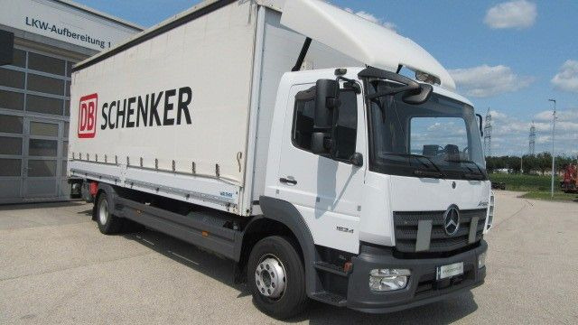 Mercedes-Benz 1524L Pr.LBW, Klima, Sperre, 7,7m, Schiebepl. - Truk dengan terpal samping: gambar 2 Mercedes-Benz 1524L Pr.LBW, Klima, Sperre, 7,7m, Schiebepl. - Truk dengan terpal samping: gambar 2