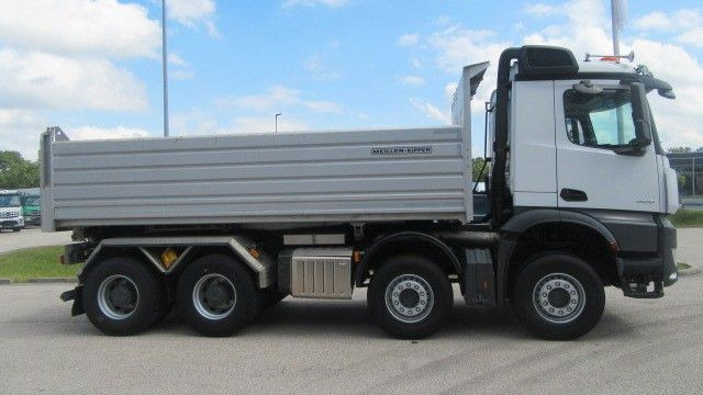 Mercedes-Benz Arocs 4148 8x4 Meiller 2-Seitenkipper - Truk jungkit: gambar 4 Mercedes-Benz Arocs 4148 8x4 Meiller 2-Seitenkipper - Truk jungkit: gambar 4