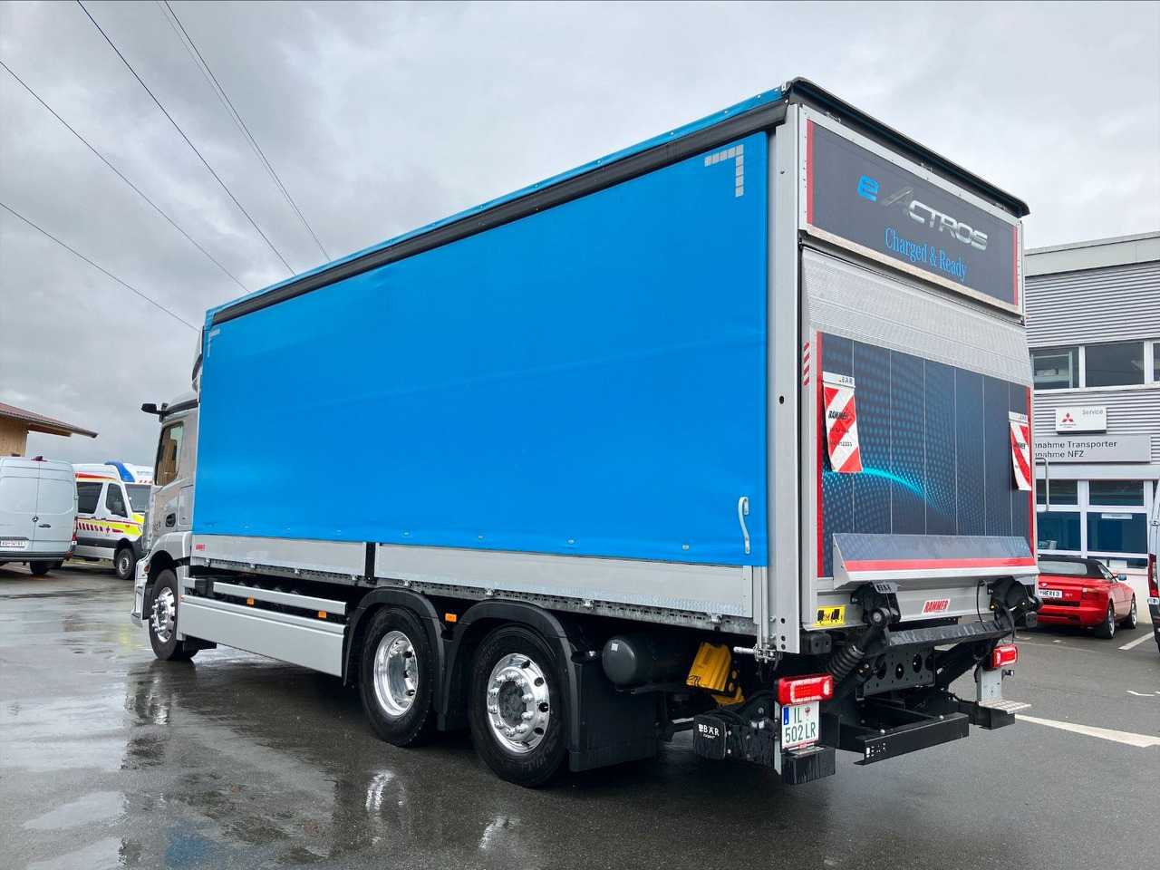 Mercedes-Benz eActros 400L 6x2 - Truk dengan terpal samping, Truk listrik: gambar 2 Mercedes-Benz eActros 400L 6x2 - Truk dengan terpal samping, Truk listrik: gambar 2