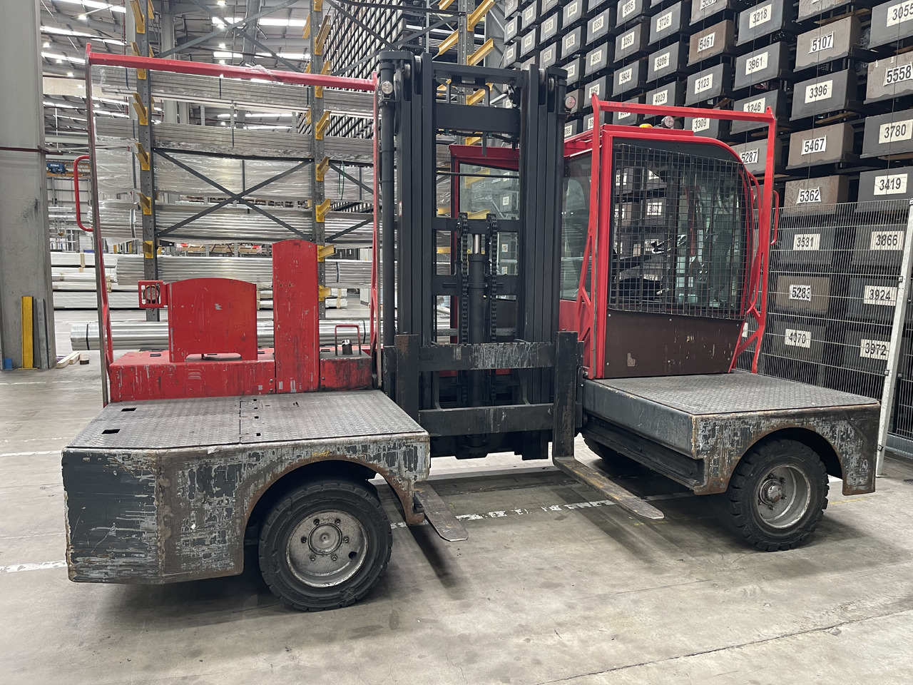 Bulmor DQ50 - Pemuat samping: gambar 2 Bulmor DQ50 - Pemuat samping: gambar 2