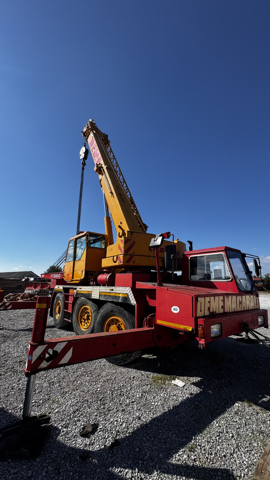 LIEBHERR LTM1040 - Derek bergerak: gambar 4 LIEBHERR LTM1040 - Derek bergerak: gambar 4