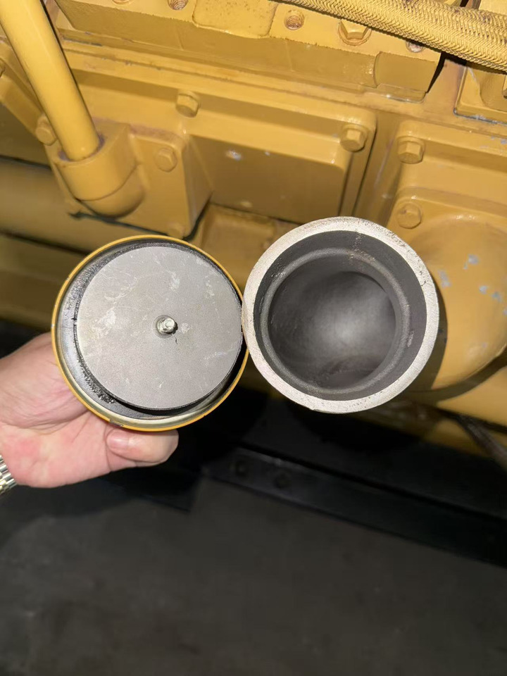 CATPILLAR 2200F 3516 - Peralatan dan perlengkapan: gambar 4 CATPILLAR 2200F 3516 - Peralatan dan perlengkapan: gambar 4