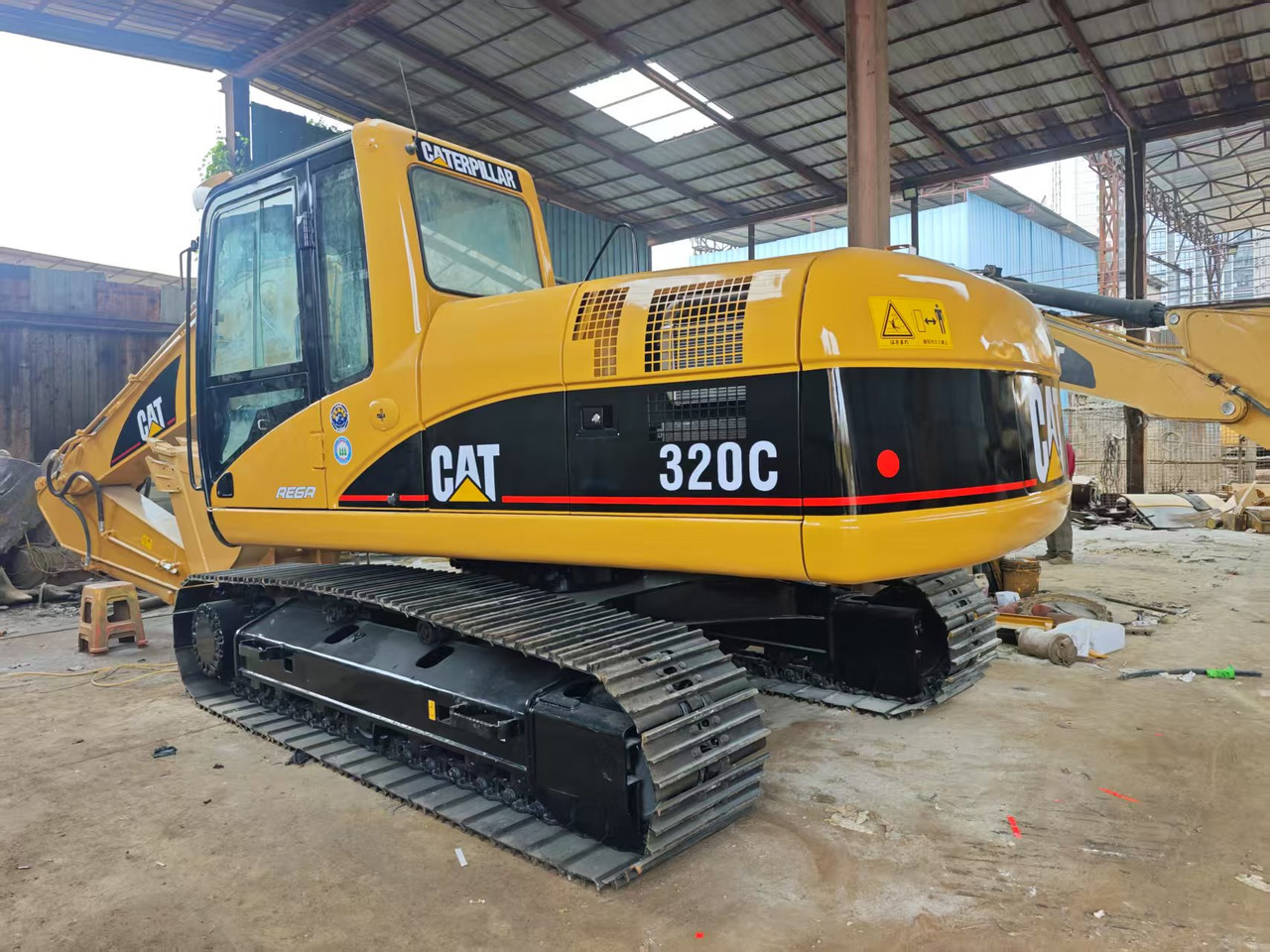 CATPILLAR 320C - Ekskavator perayap: gambar 1 CATPILLAR 320C - Ekskavator perayap: gambar 1