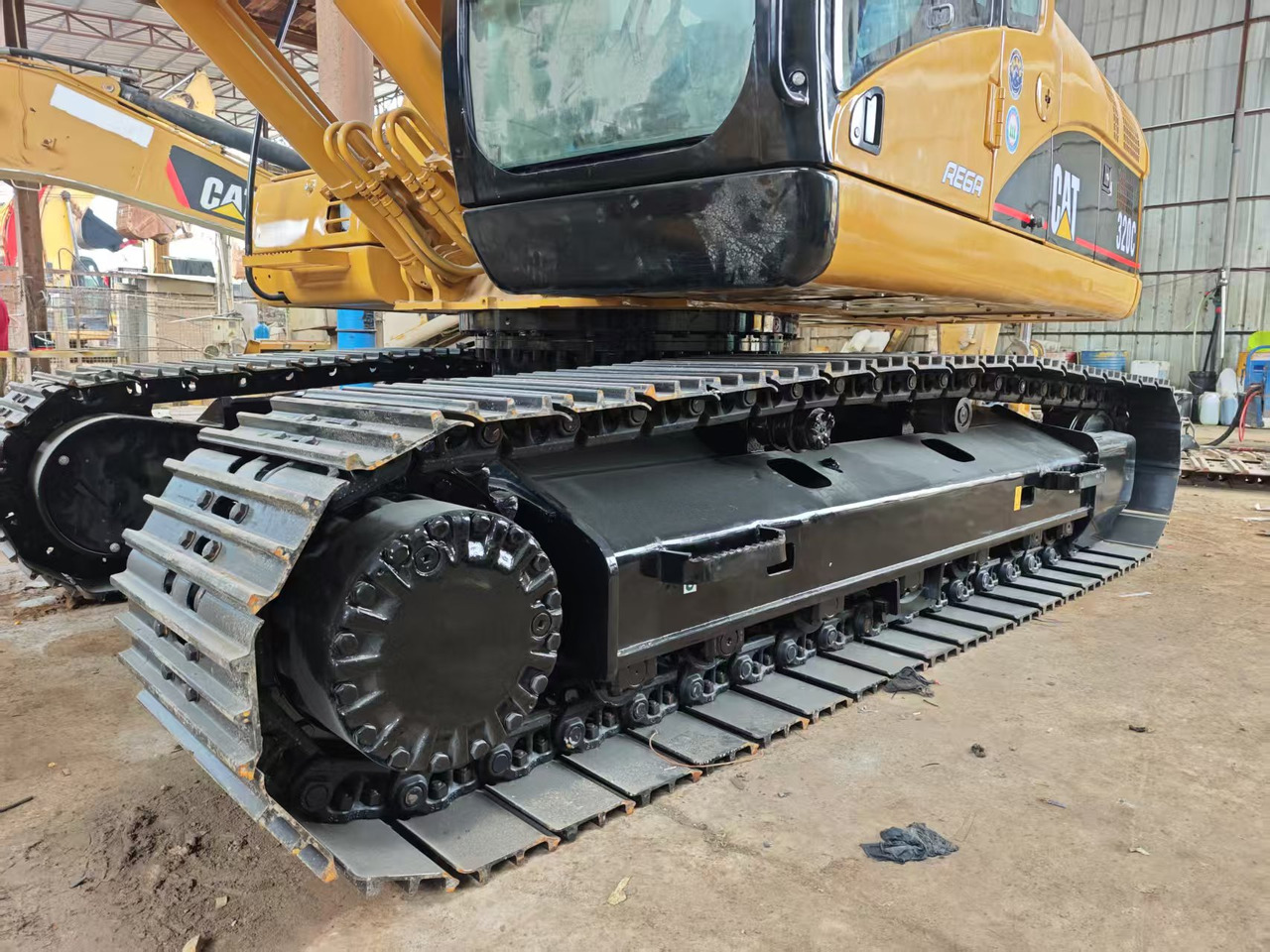 CATPILLAR 320C - Ekskavator perayap: gambar 2 CATPILLAR 320C - Ekskavator perayap: gambar 2