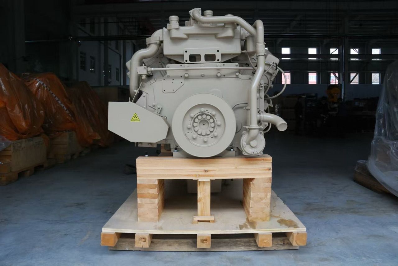 Cummins QSK45-C - Mesin: gambar 2 Cummins QSK45-C - Mesin: gambar 2