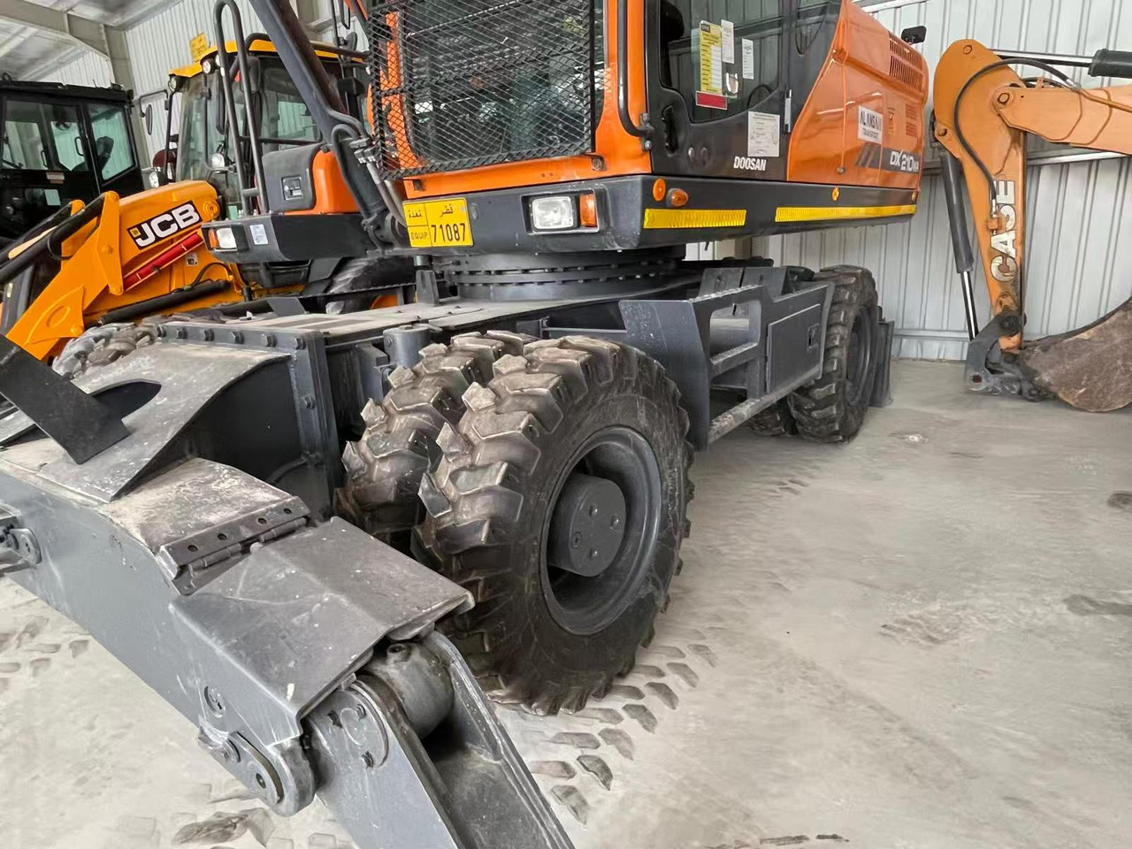 DOOSAN DX210 - Ekskavator roda: gambar 4 DOOSAN DX210 - Ekskavator roda: gambar 4