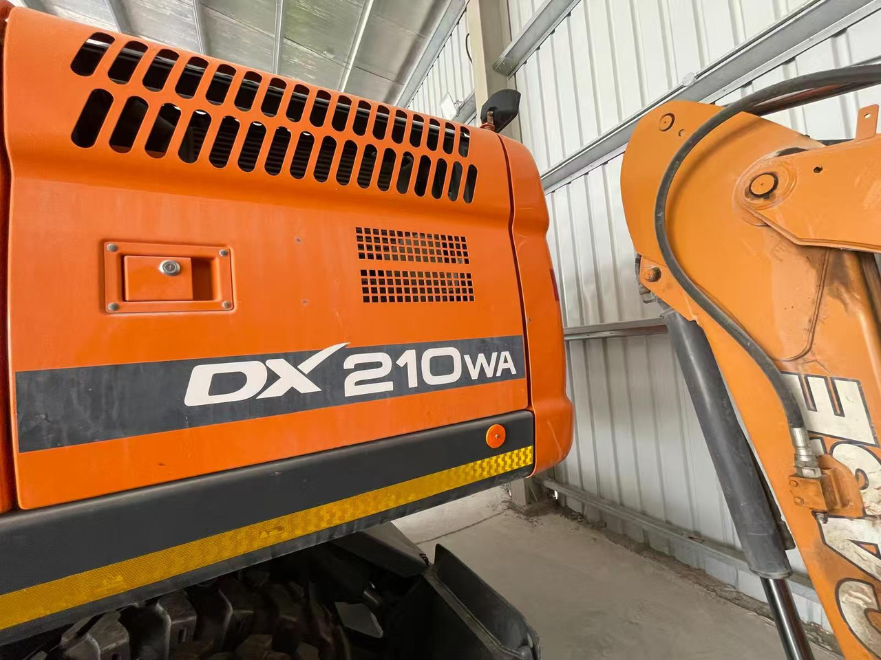 DOOSAN DX210 - Ekskavator roda: gambar 3 DOOSAN DX210 - Ekskavator roda: gambar 3