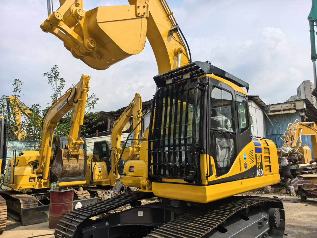 KOMATSU PC160 - Ekskavator perayap: gambar 4 KOMATSU PC160 - Ekskavator perayap: gambar 4