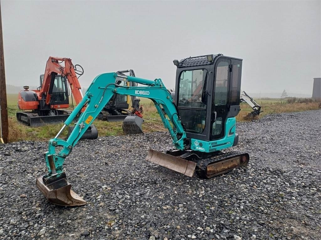 Kobelco SK17SR-3 Kallistajalla - Ekskavator mini: gambar 1 Kobelco SK17SR-3 Kallistajalla - Ekskavator mini: gambar 1