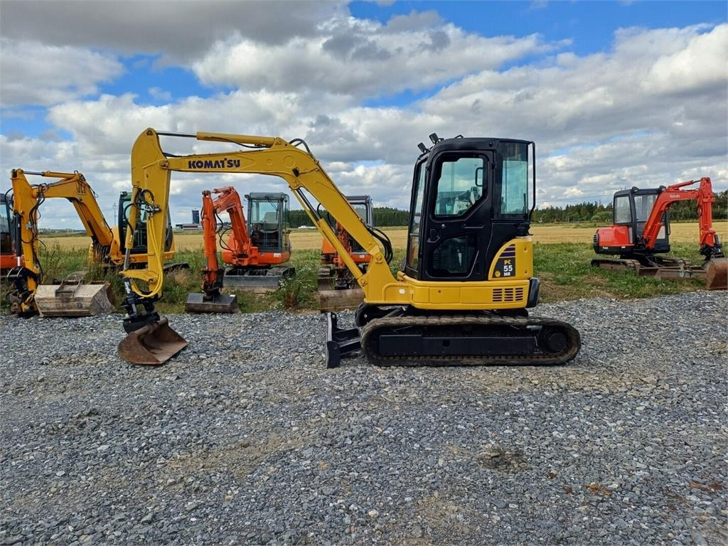 Komatsu PC55mr2 kallistuvalla liittimellä - Ekskavator mini: gambar 2 Komatsu PC55mr2 kallistuvalla liittimellä - Ekskavator mini: gambar 2
