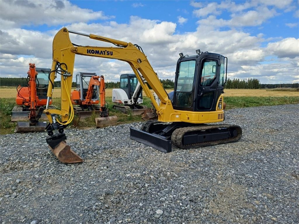Komatsu PC55mr2 kallistuvalla liittimellä - Ekskavator mini: gambar 1 Komatsu PC55mr2 kallistuvalla liittimellä - Ekskavator mini: gambar 1