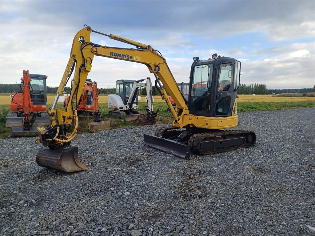 Komatsu pc50mr-2 Engcon pyörittäjällä - Ekskavator mini: gambar 1 Komatsu pc50mr-2 Engcon pyörittäjällä - Ekskavator mini: gambar 1