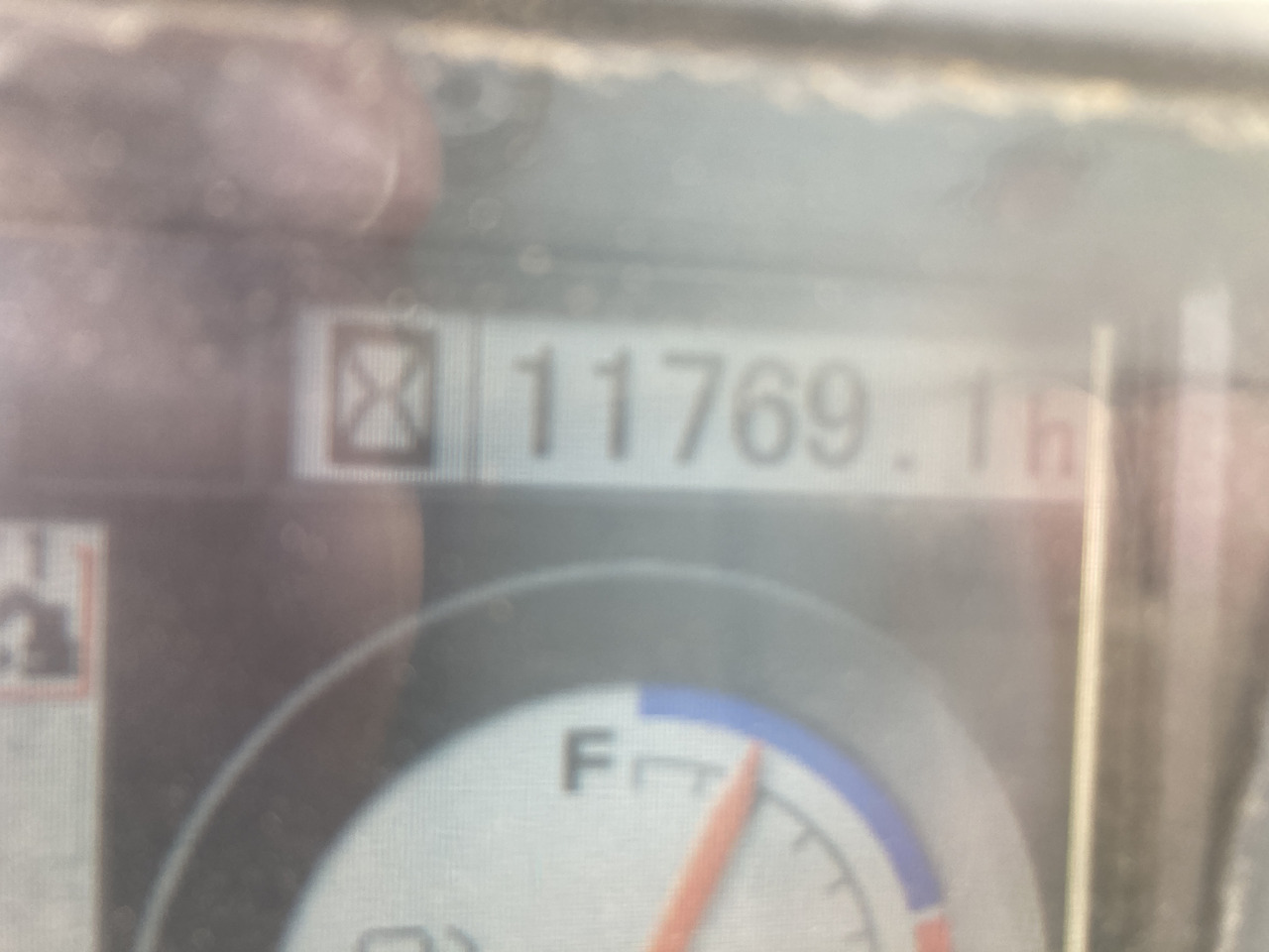 PELLE HITACHI ZX350 NCL-3 - Ekskavator perayap: gambar 4 PELLE HITACHI ZX350 NCL-3 - Ekskavator perayap: gambar 4