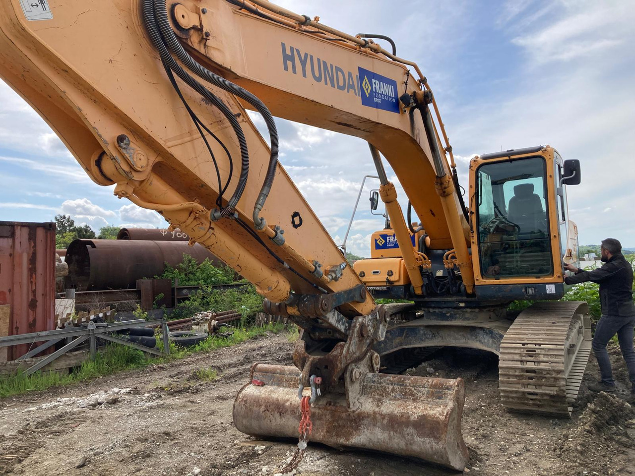 PELLE SUR CHENILLES HYUNDAI ROBEX 250 NLC-9 - Ekskavator perayap: gambar 2 PELLE SUR CHENILLES HYUNDAI ROBEX 250 NLC-9 - Ekskavator perayap: gambar 2