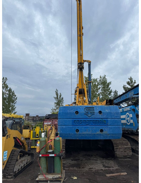 Casagrande B300 - Anjungan pengeboran: gambar 1 Casagrande B300 - Anjungan pengeboran: gambar 1