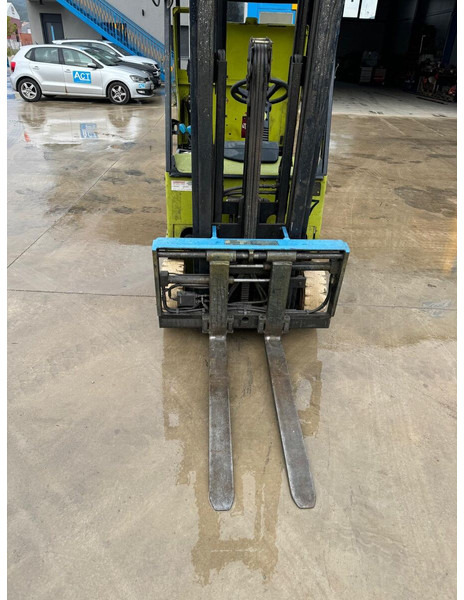 Clark CEM 16S - Forklift: gambar 3 Clark CEM 16S - Forklift: gambar 3