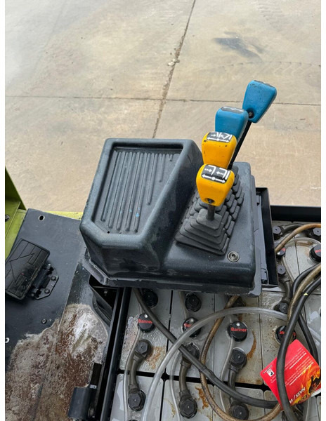 Clark CEM 16S - Forklift: gambar 5 Clark CEM 16S - Forklift: gambar 5