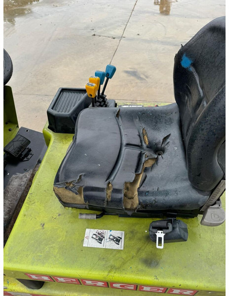 Forklift Clark CEM 16S: gambar 6 Forklift Clark CEM 16S: gambar 6