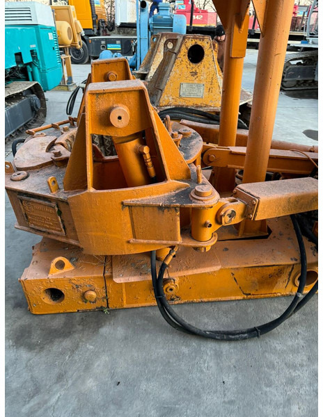 Casagrande Casing Oscillator 900 - Lampiran untuk Peralatan konstruksi: gambar 3 Casagrande Casing Oscillator 900 - Lampiran untuk Peralatan konstruksi: gambar 3