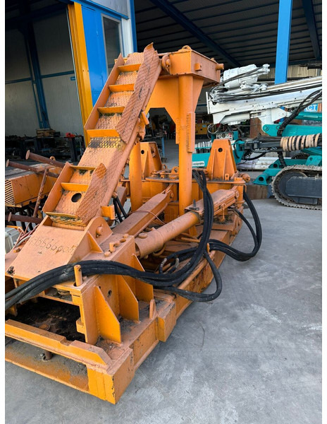 Casagrande Casing Oscillator 900 - Lampiran untuk Peralatan konstruksi: gambar 1 Casagrande Casing Oscillator 900 - Lampiran untuk Peralatan konstruksi: gambar 1